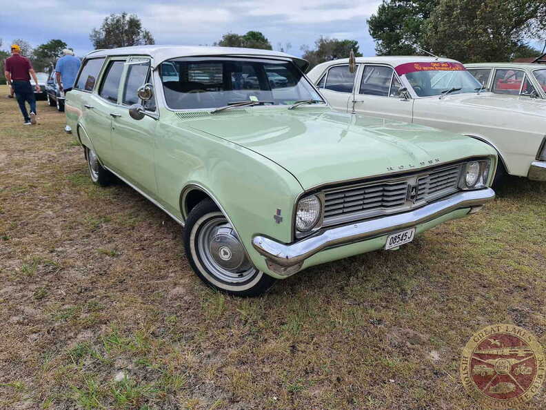 1970 Holden HT Kingswood.jpg