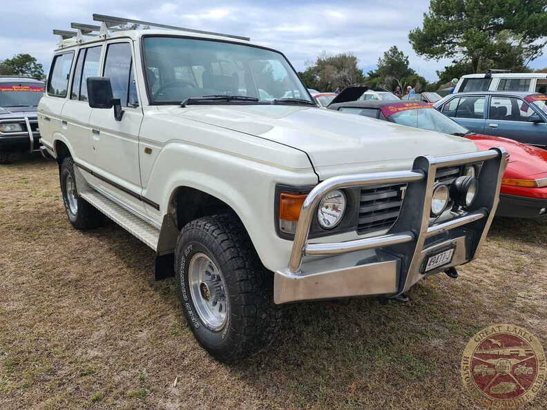 1986 Toyoya Landcruiser.jpg