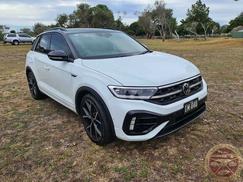 2024 Volkswagen T-Roc.jpg